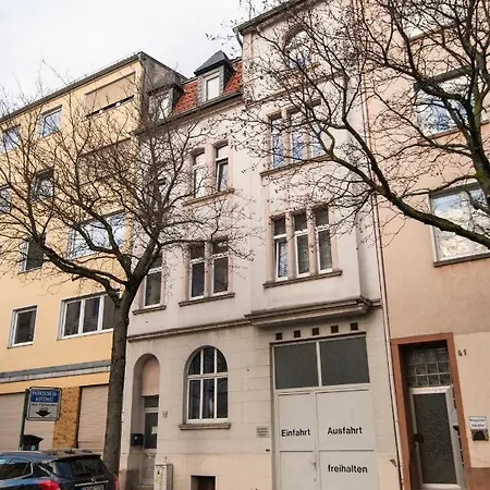 Apartment Peter - Premium I 95qm I 3 Schlafzimmer I Grosses Bad I Kueche I Wohnzimmer I Tv Fulda