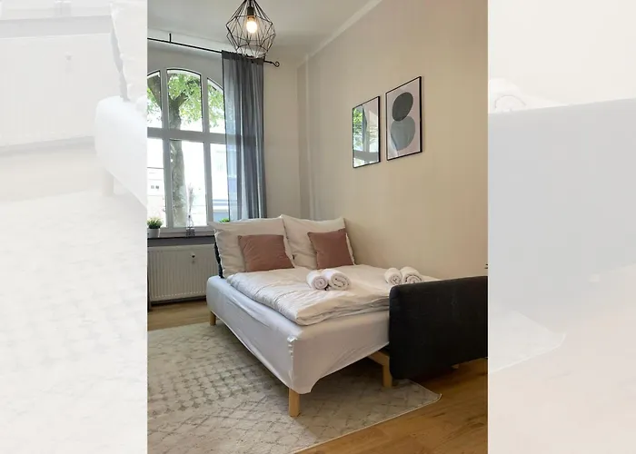 Peter - Premium I 95qm I 3 Schlafzimmer I Grosses Bad I Kueche I Wohnzimmer I Tv Apartman Fulda